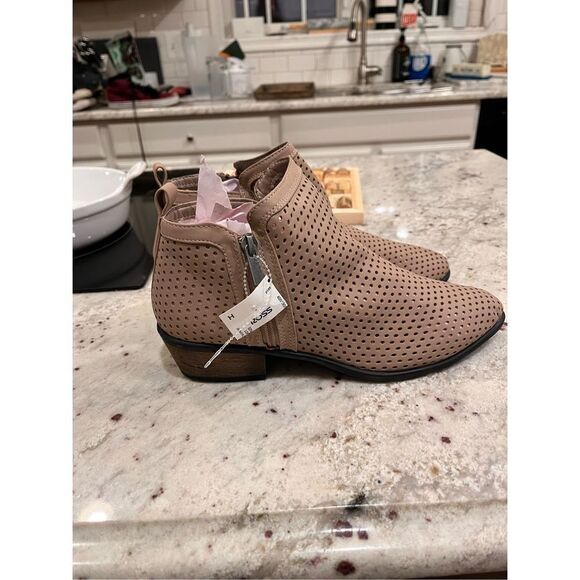 Bamboo Tan Perforated Faux Leather Bootie sz 11 NWT - Picture 1 of 8